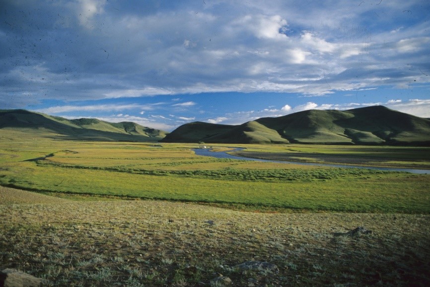 Mongolian countryside.  Source: Mazzali/flickr