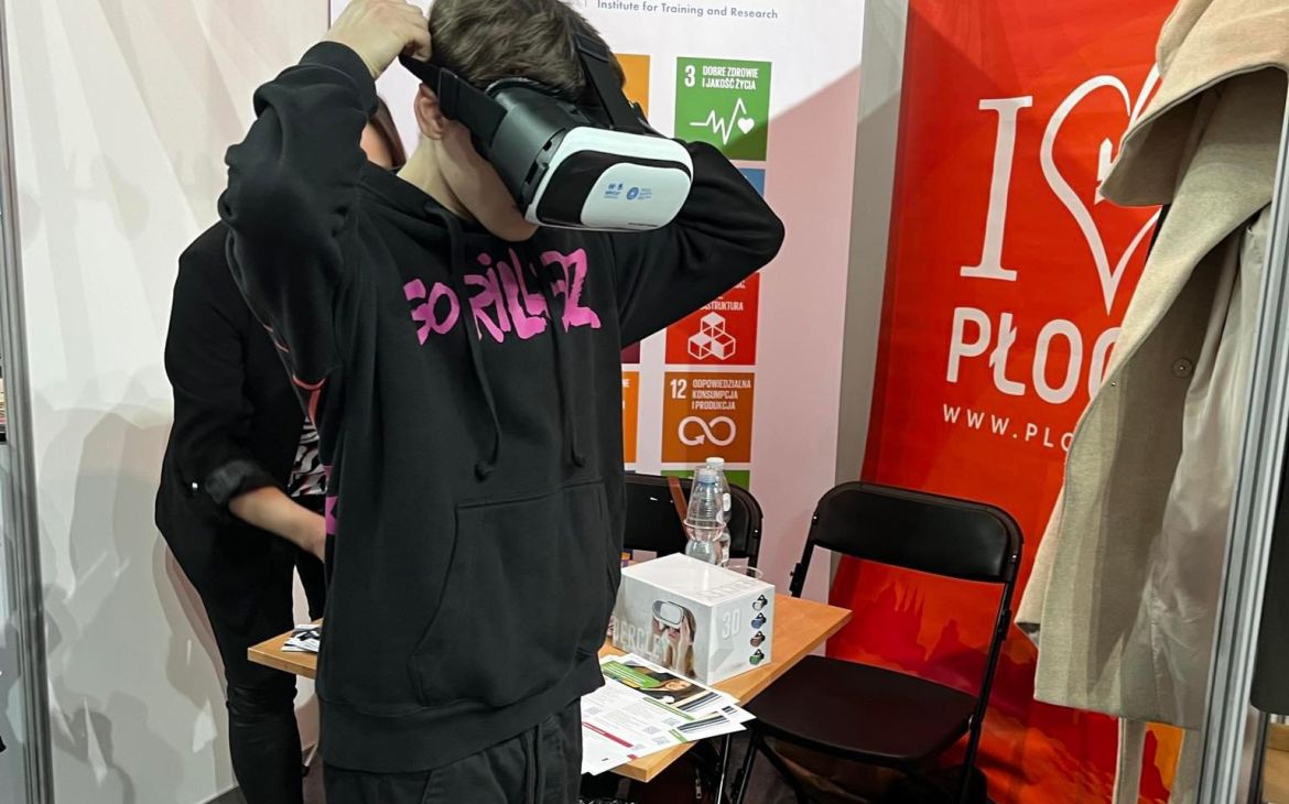 [Poland] Public Booth at Plock Municipality Fair April 2024 © CIFAL Plock 1