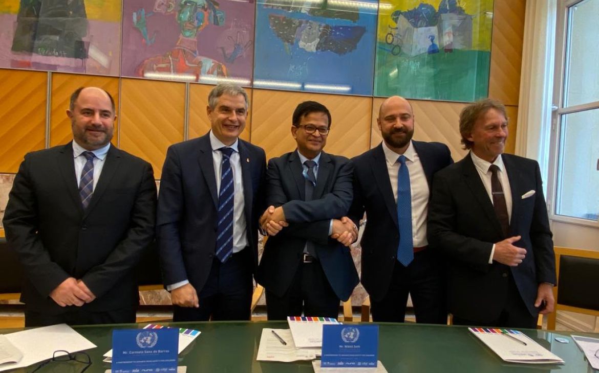 Mr. Carmelo Sanz de Barros, President of RACE and CIFAL Madrid; Mr. Nikhil Seth, UN Assistant Secretary-General and Executive Director of UNITAR; and Mr. Jerry Ingraham, Global Chief Marketing Officer of JOIE, during the signing ceremony