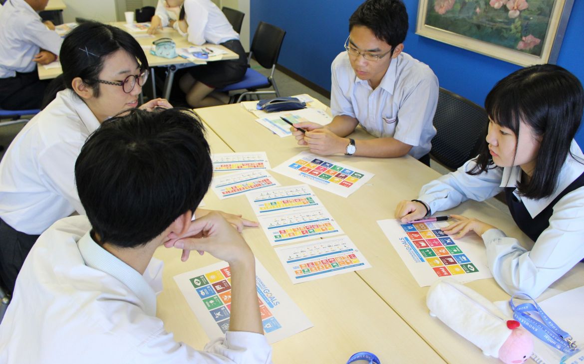 4 Hiroshima Youth Ambassadors discuss SDGs among them