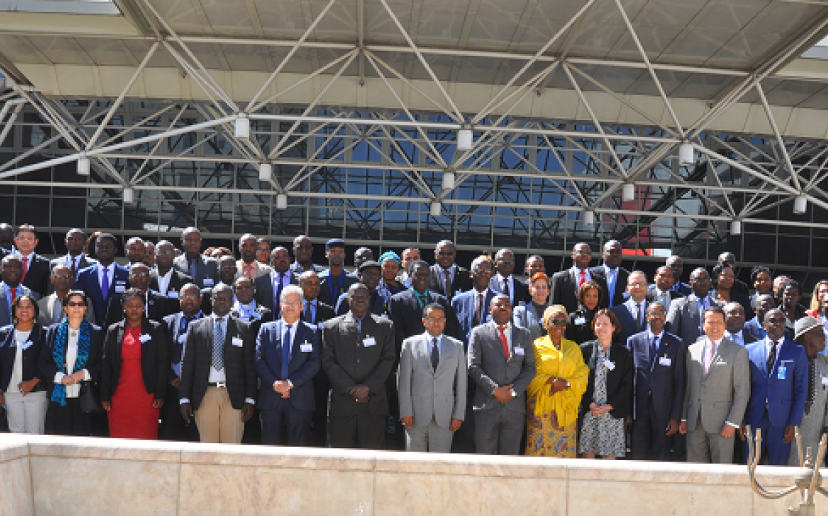 Symposium on Governance and Development Symposium on Governance and Development