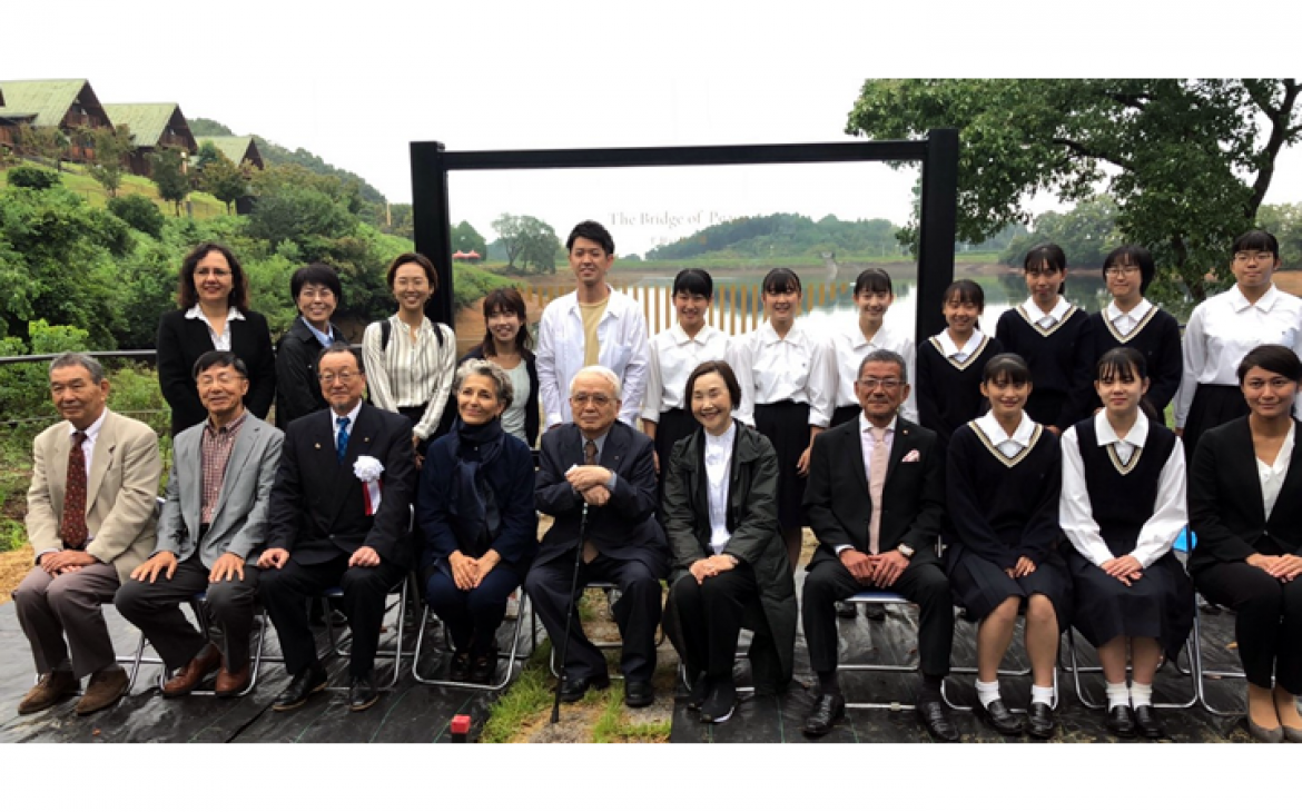 GLH family with Mr. Nishikiori (center)