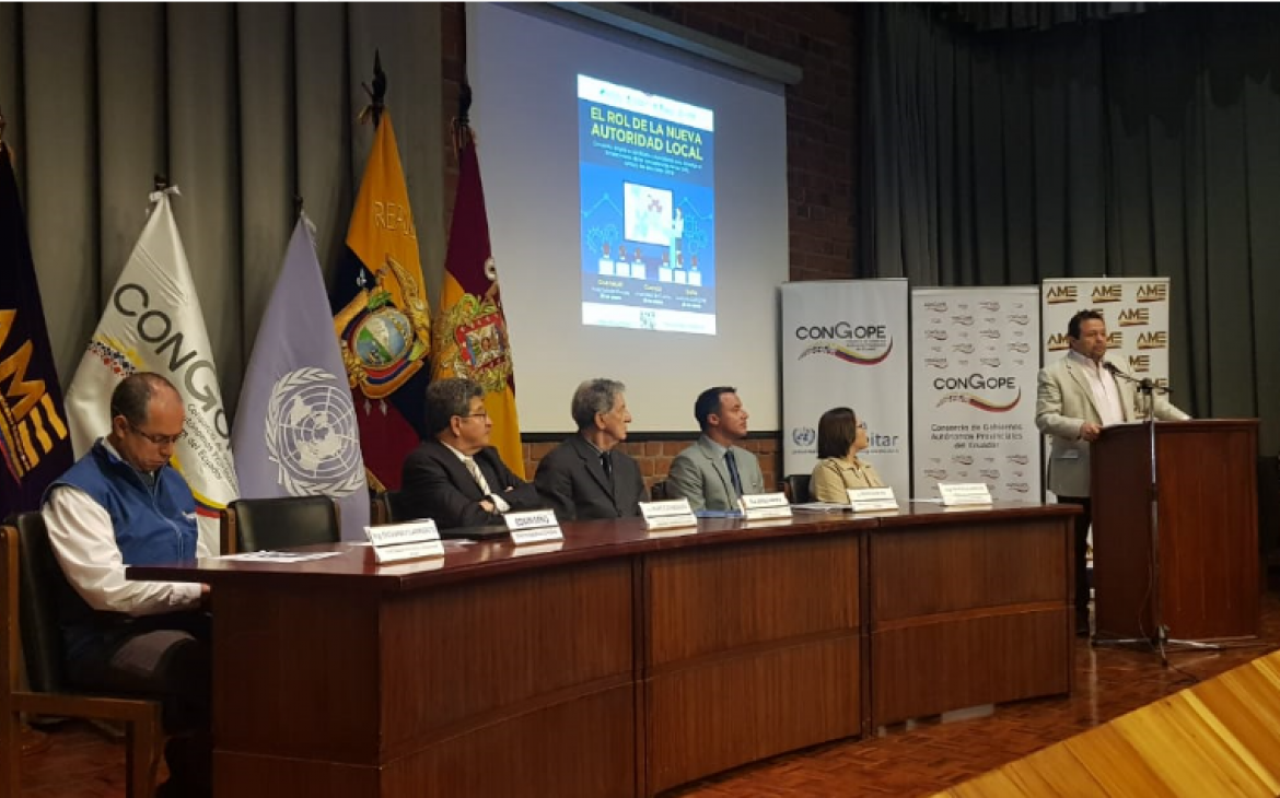 Mr. Edwin Mino, Executive Director of CIFAL Quito, giving his keynote address during the Dialogue “The New Role of Local Authorities in Elections”  