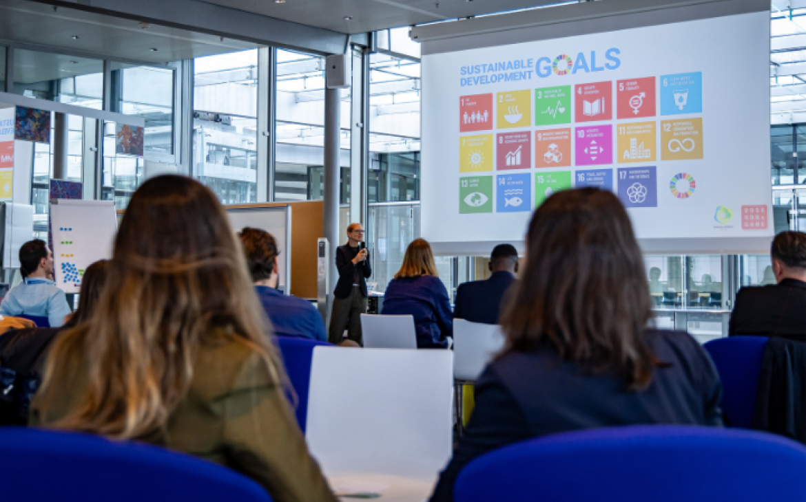 UNITAR students receiving a workshop 