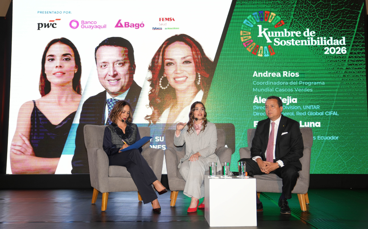 Discussion between Francisca Luna, Director of the Green Helmets Ecuador. Alex Mejia, Director of the Division for People and Social Development at UNITAR and Head of the CIFAL Global Network and Ms Andrea Rios, Green Helmets Programme Coordinator.