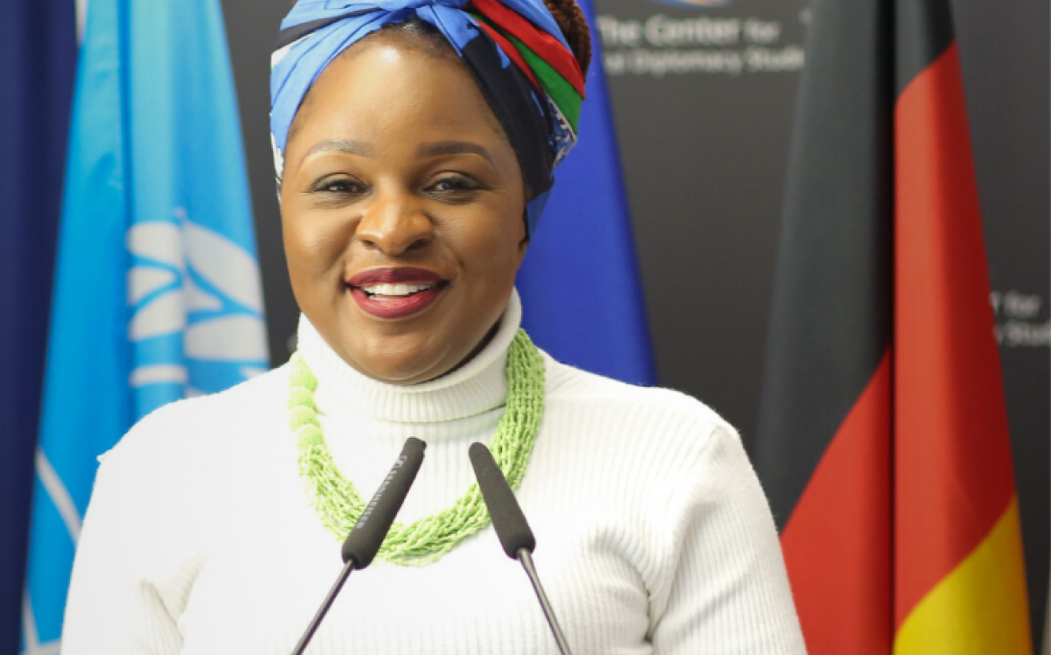 picture of a woman during an event