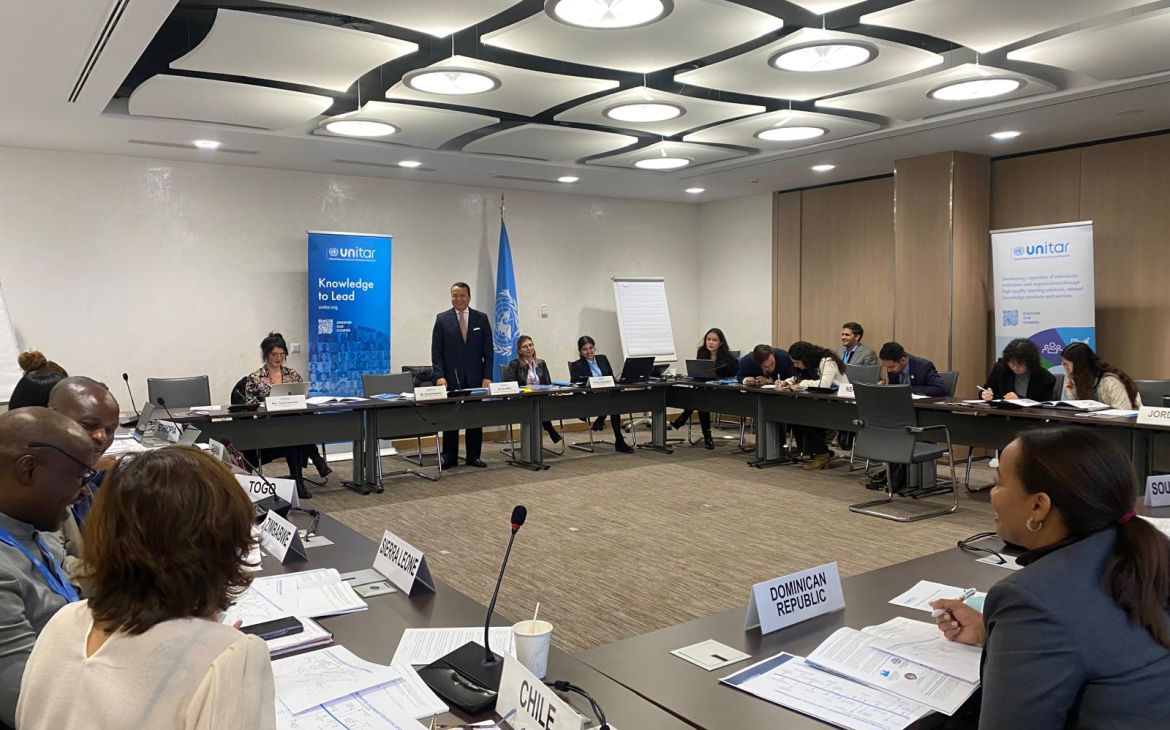 Mr Alex Mejia, Director of the Division for People and Social Development at UNITAR, session on Barriers to Collaboration,