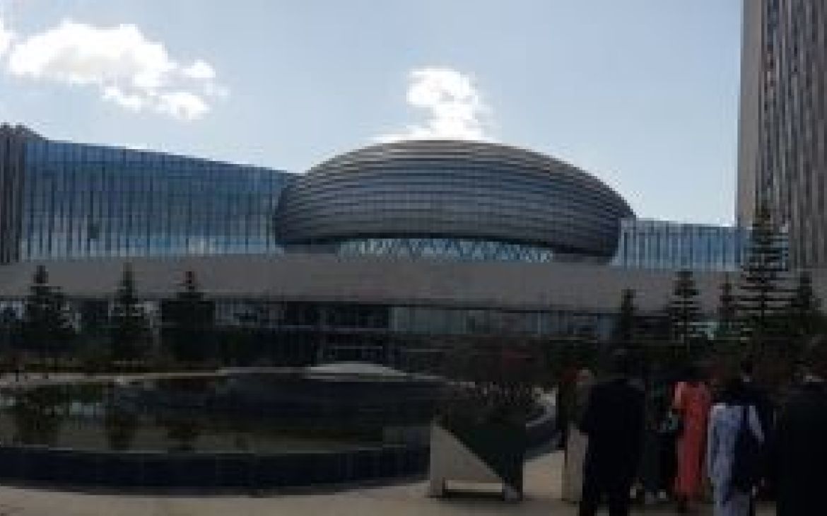 Female and male participants visited the AU Headquarters AU Visit