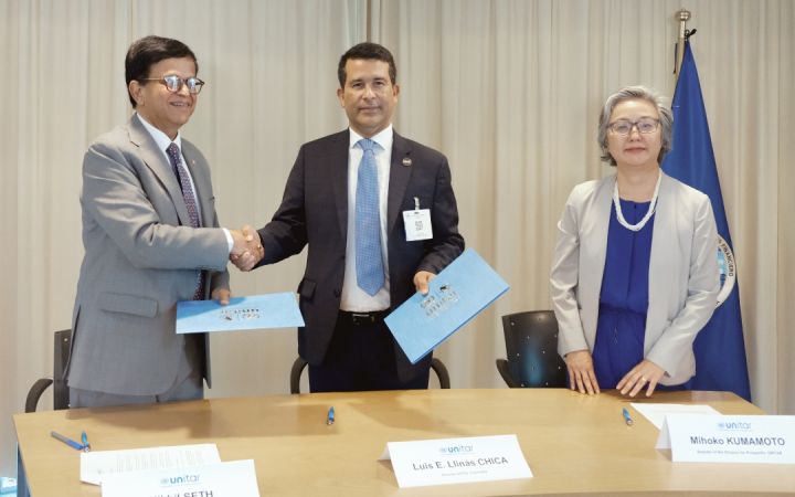 Mr. Nikhil Seth, UNITAR Executive Director and Mr. Luis Llinás, UIAF Director General, signed a Memorandum of Understanding in Geneva 