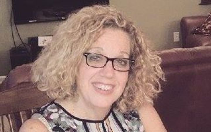 Dr Wendy Thomson