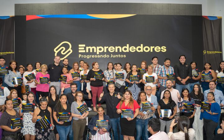 Supporting Entrepreneurs in Ecuador Through the "Emprendedores Programme" 