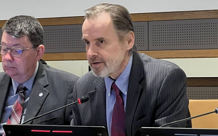 Mr. Vladimir Jares, Director of UN DOALOS , Office of Legal Affairs, leads the briefing with discussions on The Law of the Sea Framework and The Role of DOALOS.