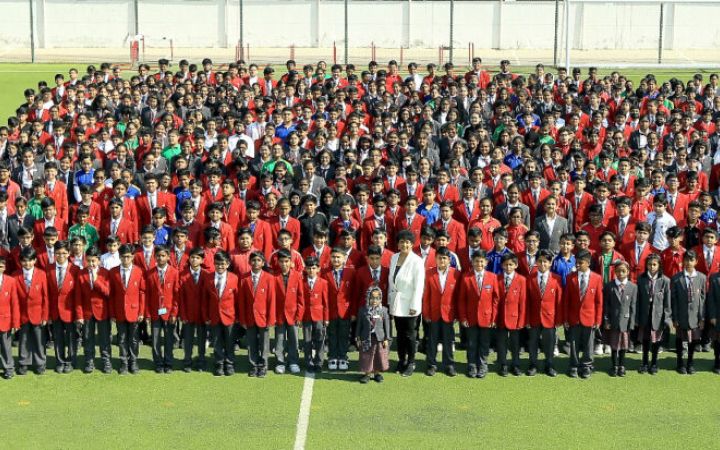 All 570 GEMS Legacy School students who completed 6 UN CC:Learn courses with Ms. Asha Alexander. Photo Credit: GEMS Legacy School, Dubai