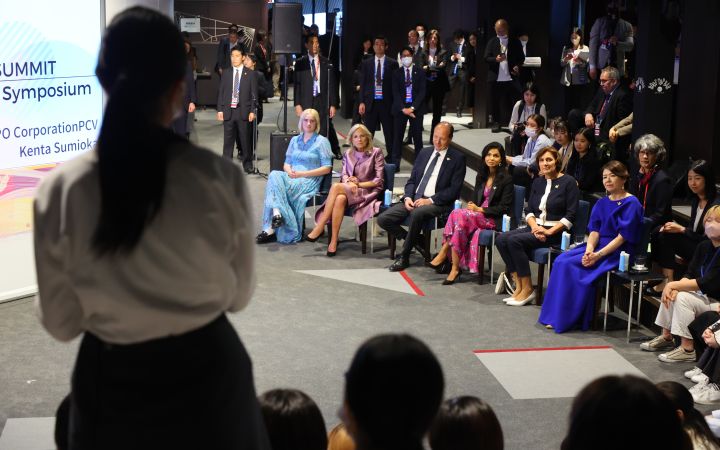 Youth Symposium on Peace with the Spouses of G7 Leaders