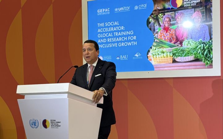 Mr Alex Mejia, Director of Division for People and Social Development of UNITAR and Head of the CIFAL Global Network, delivering a lecture to graduate students Mr Alex Mejia, Director of Division for People and Social Development of UNITAR and Head of the CIFAL Global Network, delivering a lecture to graduate students