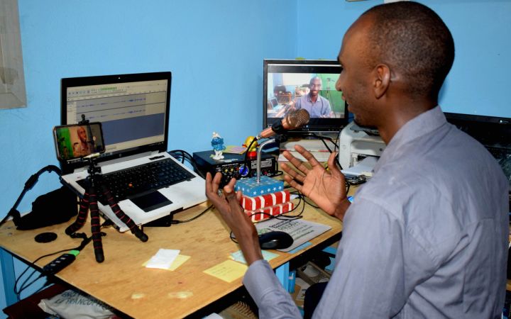 Mohamadou Bello recording his video using his personal setup