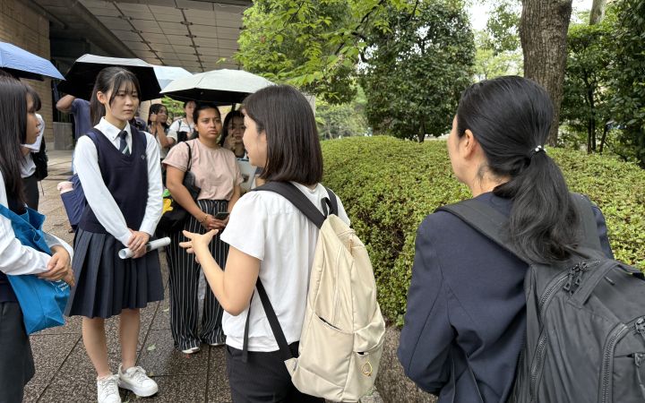 UNITAR “SDGs and the Digital Future: Driving Transformation through AI and Digital Storytelling” training programme participant at the Peace Memorial Park for a study tour