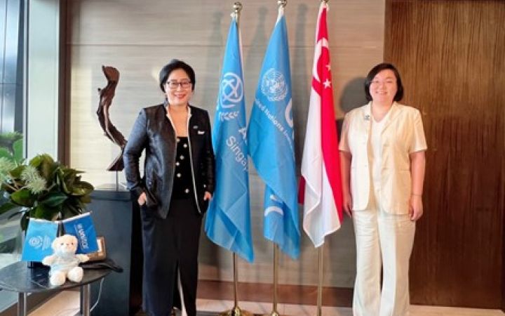 L-R: Ms.Maggie Liu, President of Prosperity Alliance Singapore; Ms.Lu Meng, Programme Coordinator of the Division for Prosperity at UNITAR