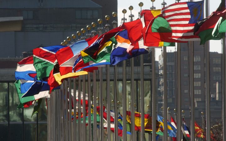 -	Executive Diploma on International Diplomatic Law for Honorary Consuls