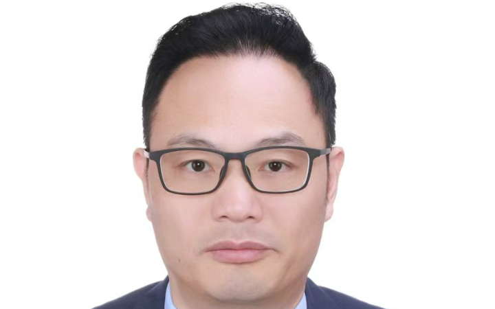 Dr. Luo Xiang