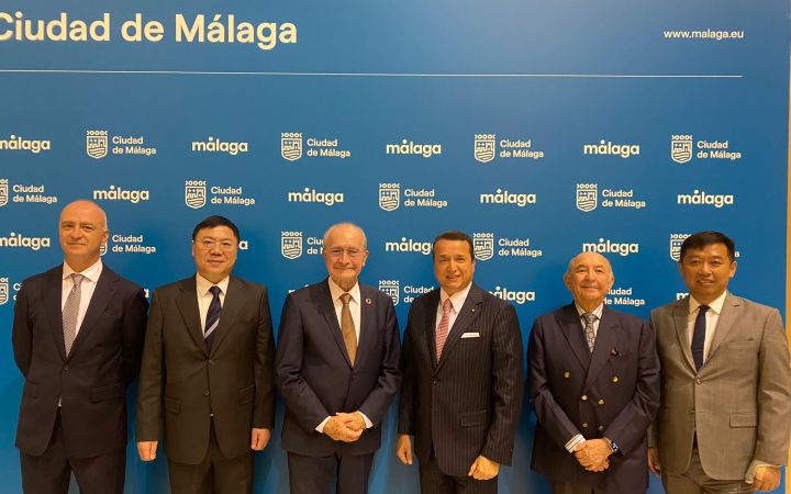 Officials from Shanghai, UNITAR, and Malaga celebrate the landmark partnership strengthening trade dispute resolution and sustainable development goals.