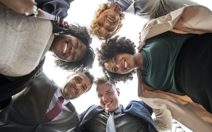 successful-happy-business-team.jpg (